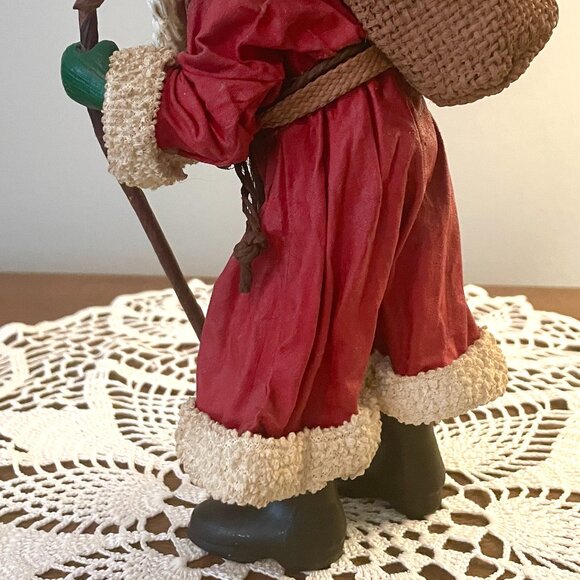 Two VINTAGE "POSSIBLE DREAMS" Clothtique Santas, Collectible Santas - Picture 12 of 14